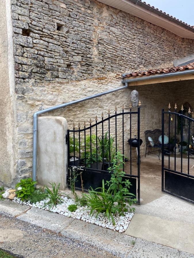 La Cour Blanche Villa Verteuil-sur-Charente Ngoại thất bức ảnh