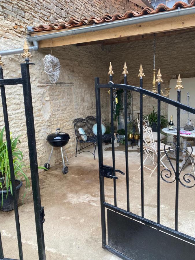 La Cour Blanche Villa Verteuil-sur-Charente Ngoại thất bức ảnh